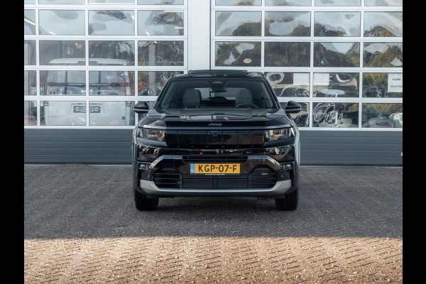 Jeep Compass 1.2 e-Hybrid First Edition | Premium Pack | Convenience Pack | Schuif/Kanteldak | Vulcano Black