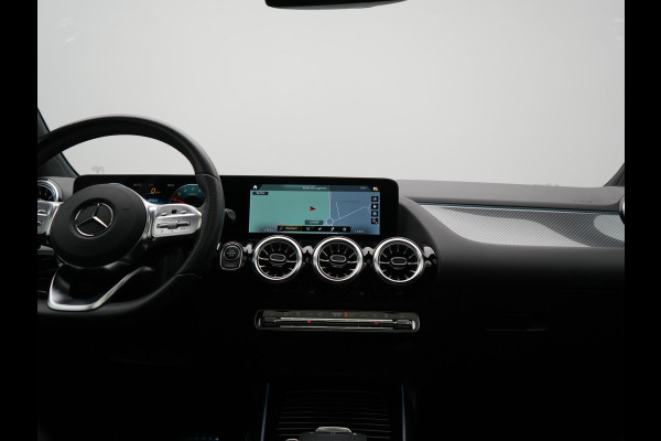 Mercedes-Benz GLA 250 e AMG Line PHEV 218pk Dealer O.H | Panodak | Camera | Alcantara Sportstoelen Memory & Verwarmd | Keyless | Apple Carplay | Cruise Control | Sfeerverlichting | Virtual | DAB | Navigatie | 19"L.M | Plug In Hybrid |