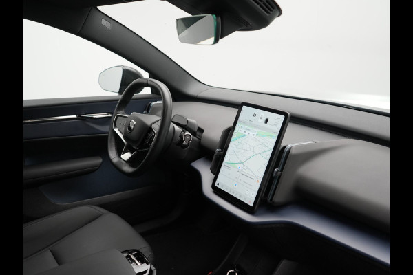 Volvo EX30 Single Motor Core 51 kWh | Adaptive Cruise | Camera | Stoelen & Stuur Verwarmd | Blis | Apple Carplay | Navigatie | DAB | 18"L.M |