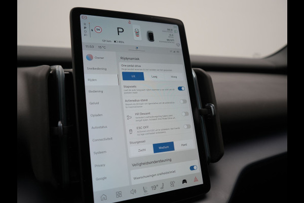 Volvo EX30 Single Motor Core 51 kWh | Adaptive Cruise | Camera | Stoelen & Stuur Verwarmd | Blis | Apple Carplay | Navigatie | DAB | 18"L.M |