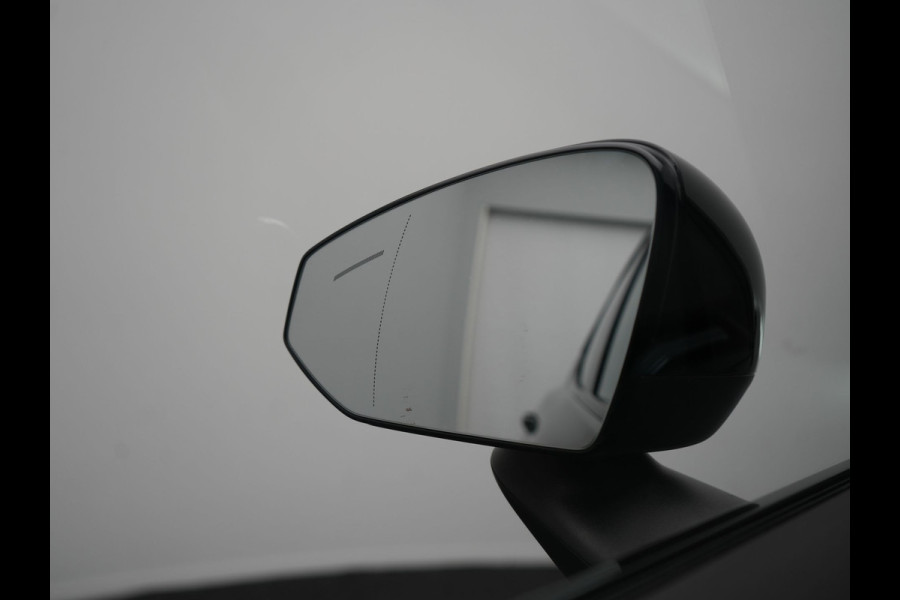 Volvo EX30 Single Motor Core 51 kWh | Adaptive Cruise | Camera | Stoelen & Stuur Verwarmd | Blis | Apple Carplay | Navigatie | DAB | 18"L.M |