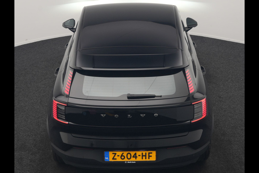 Volvo EX30 Single Motor Core 51 kWh | Adaptive Cruise | Camera | Stoelen & Stuur Verwarmd | Blis | Apple Carplay | Navigatie | DAB | 18"L.M |