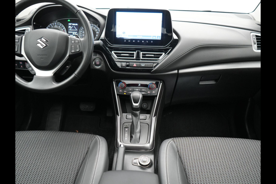 Suzuki S-Cross 1.5 AllGrip Style MHEV 115pk Dealer O.H | Panodak | Adaptive Cruise | 360 Camera | Keyless | Sportstoelen Verwarmd | Blis | Apple Carplay | DAB | Navigatie | 17"L.M |