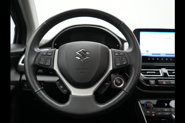 Suzuki S-Cross 1.5 AllGrip Style MHEV 115pk Dealer O.H | Panodak | Adaptive Cruise | 360 Camera | Keyless | Sportstoelen Verwarmd | Blis | Apple Carplay | DAB | Navigatie | 17"L.M |