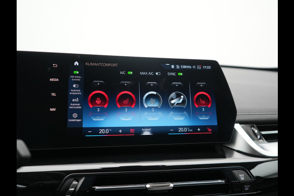 BMW X1 xDrive25e PHEV 245pk Dealer O.H | Trekhaak Af Fabriek | Adaptive Cruise | 360 Camera | Head Up | Harman / Kardon | Sportstoelen Memory & Massage | Stoelen & Stuur Verwarmd | Apple Carplay | DAB | Navigatie | Virtual | 19"L.M | Plug In Hybrid |