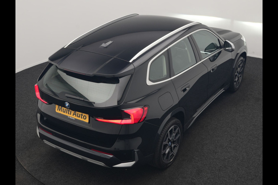 BMW X1 xDrive25e PHEV 245pk Dealer O.H | Trekhaak Af Fabriek | Adaptive Cruise | 360 Camera | Head Up | Harman / Kardon | Sportstoelen Memory & Massage | Stoelen & Stuur Verwarmd | Apple Carplay | DAB | Navigatie | Virtual | 19"L.M | Plug In Hybrid |