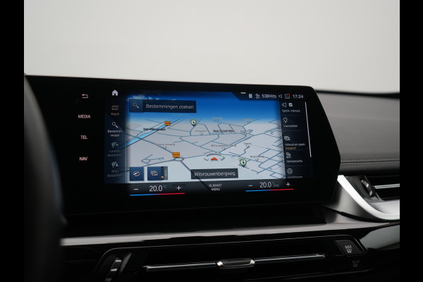 BMW X1 xDrive25e PHEV 245pk Dealer O.H | Trekhaak Af Fabriek | Adaptive Cruise | 360 Camera | Head Up | Harman / Kardon | Sportstoelen Memory & Massage | Stoelen & Stuur Verwarmd | Apple Carplay | DAB | Navigatie | Virtual | 19"L.M | Plug In Hybrid |