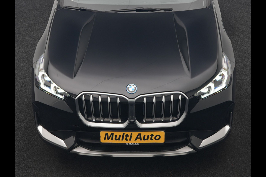 BMW X1 xDrive25e PHEV 245pk Dealer O.H | Trekhaak Af Fabriek | Adaptive Cruise | 360 Camera | Head Up | Harman / Kardon | Sportstoelen Memory & Massage | Stoelen & Stuur Verwarmd | Apple Carplay | DAB | Navigatie | Virtual | 19"L.M | Plug In Hybrid |