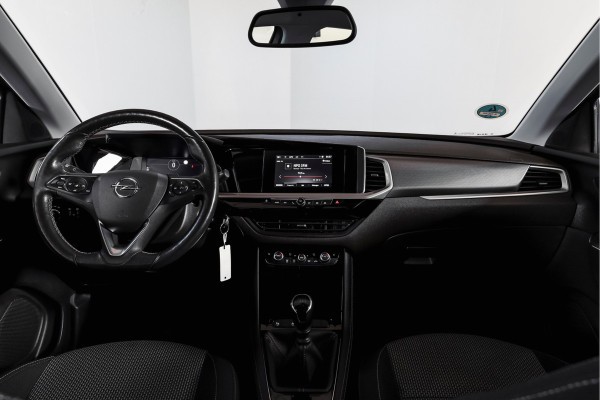 Opel Grandland 1.2 Turbo Edition | Trekhaak | Cruise | Winterpakket | PDC | Camera | Carplay/Android | ECC | DAB | LM 17" |