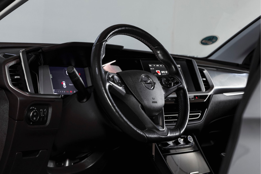 Opel Grandland 1.2 Turbo Edition | Trekhaak | Cruise | Winterpakket | PDC | Camera | Carplay/Android | ECC | DAB | LM 17" |