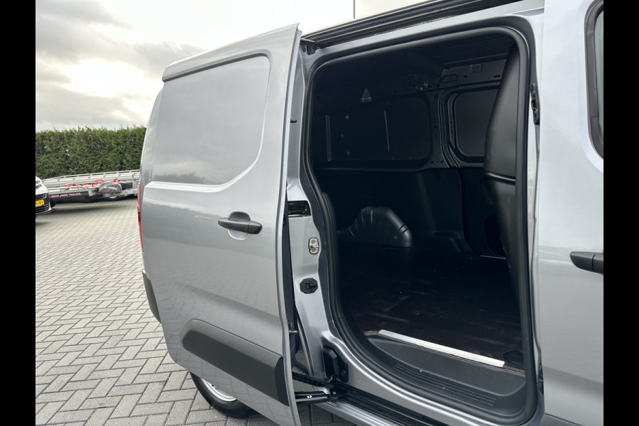 Opel Combo 1.5 BlueHDi 130 PK AUTOMAAT / L2H1 / 1e EIG. / STUURVERW. / CRUISE / AIRCO / APPLE CARPLAY / ANDROID AUTO