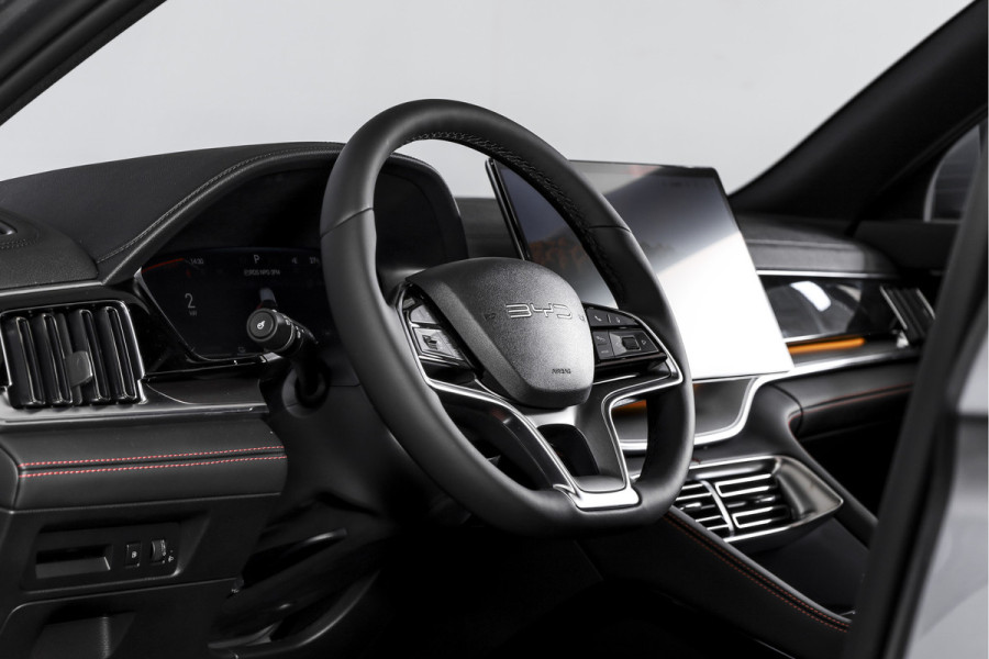 BYD SEAL U 1.5 DM-i FWD Comfort | 125KM Elektrisch | S/K-Panodak | 360 Camera | Carplay/Android | Adapt. Cruise | Elek. Klep | Infinity audio | 19" | 7912