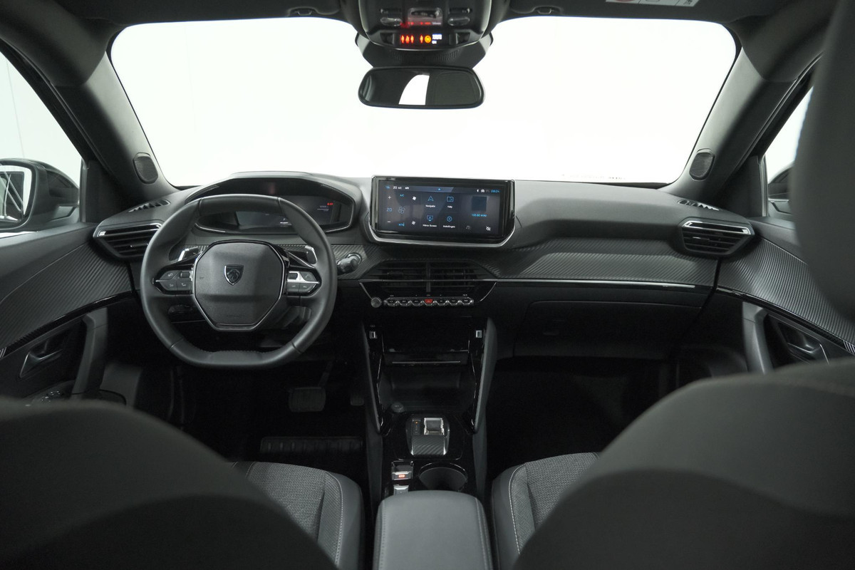 Peugeot 2008 1.2 Hybrid 145 Allure | 360 Camera | Adaptieve Cruise Control | Navigatie | Dodehoekdetectie