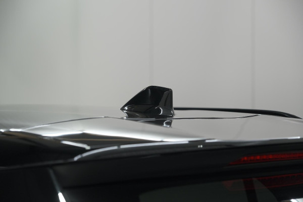 Peugeot 2008 1.2 Hybrid 145 Allure | 360 Camera | Adaptieve Cruise Control | Navigatie | Dodehoekdetectie