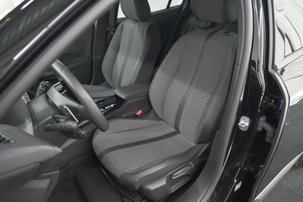 Peugeot 2008 1.2 Hybrid 145 Allure | 360 Camera | Adaptieve Cruise Control | Navigatie | Dodehoekdetectie