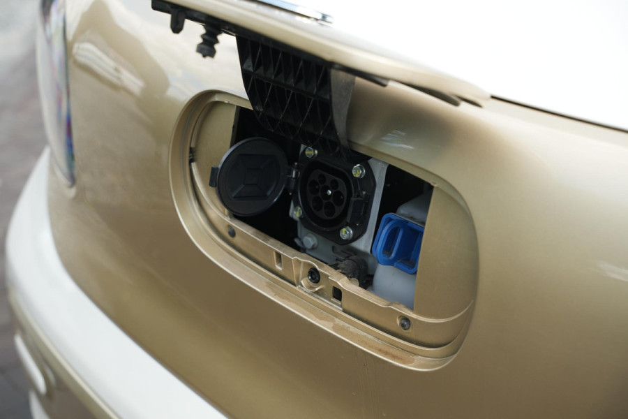 Bontu Mango Airco Radio/Bluetooth Camera 4 zitplaatsen