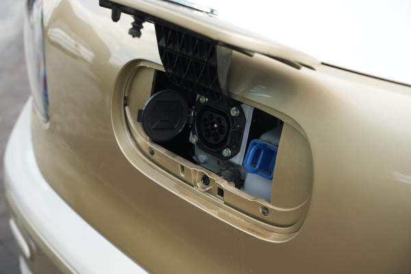 Bontu Mango Airco Radio/Bluetooth Camera 4 zitplaatsen