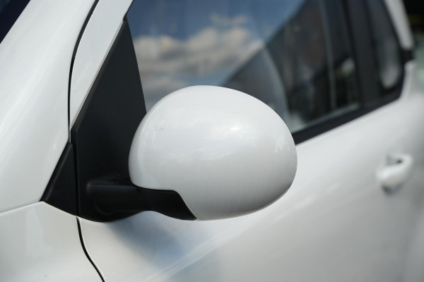 Bontu Mango Airco Radio/Bluetooth Camera 4 zitplaatsen