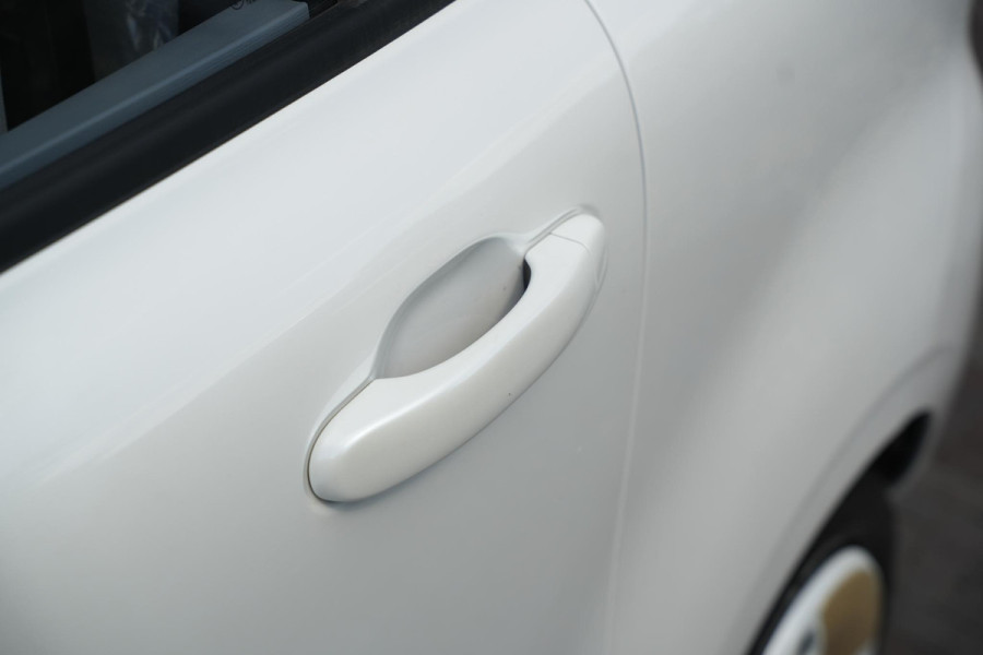 Bontu Mango Airco Radio/Bluetooth Camera 4 zitplaatsen