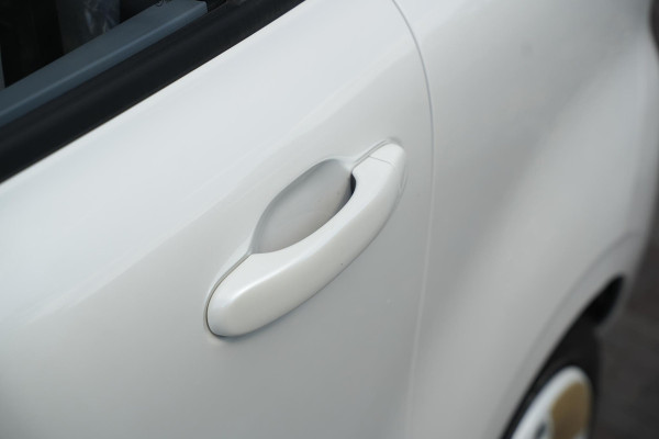 Bontu Mango Airco Radio/Bluetooth Camera 4 zitplaatsen