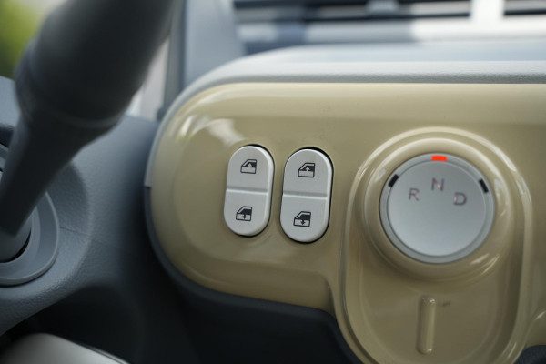 Bontu Mango Airco Radio/Bluetooth Camera 4 zitplaatsen