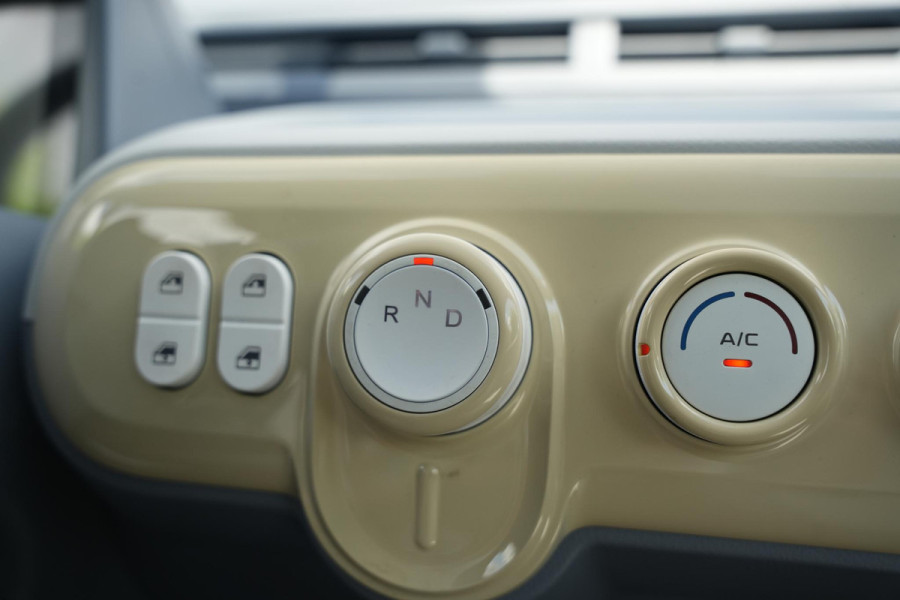 Bontu Mango Airco Radio/Bluetooth Camera 4 zitplaatsen