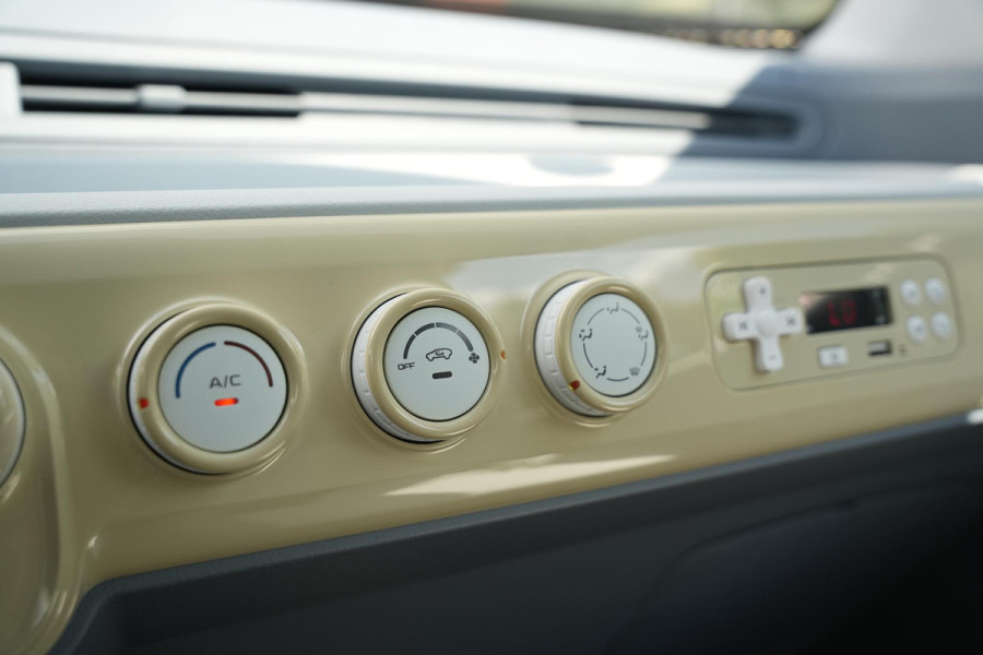 Bontu Mango Airco Radio/Bluetooth Camera 4 zitplaatsen