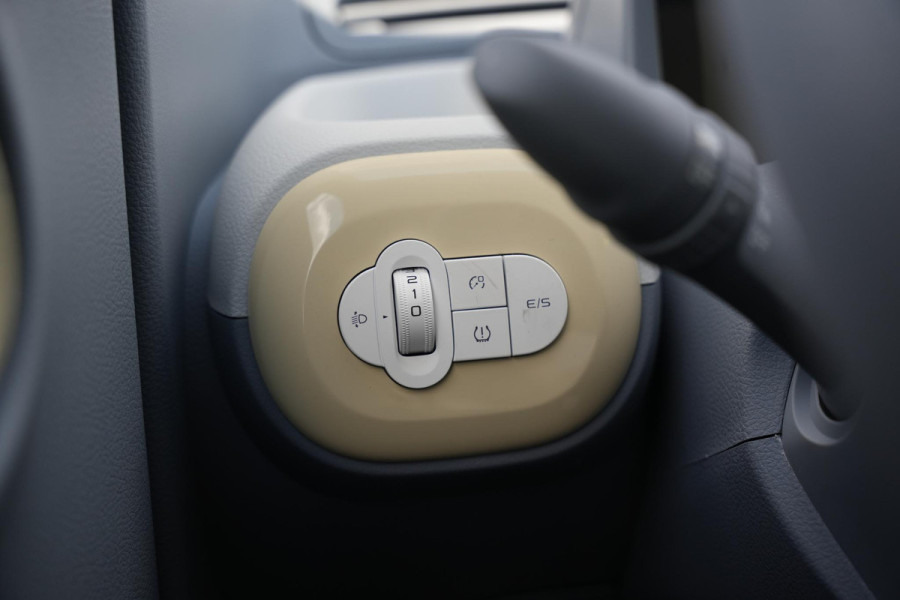 Bontu Mango Airco Radio/Bluetooth Camera 4 zitplaatsen