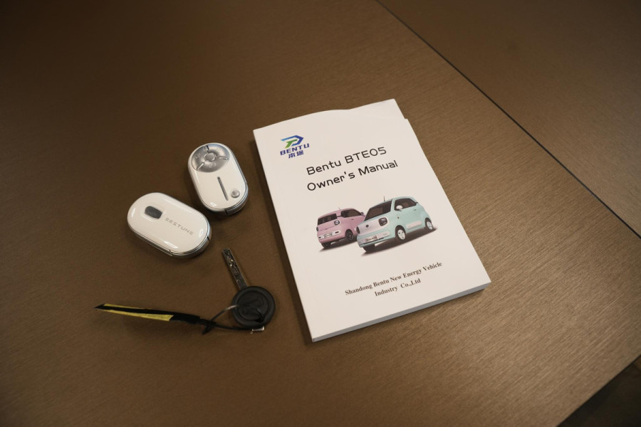Bontu Mango Airco Radio/Bluetooth Camera 4 zitplaatsen