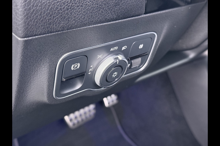 Mercedes-Benz EQA EQA 300 4MATIC AMG Line 71 kWh | Pano Carplay Winterpakket