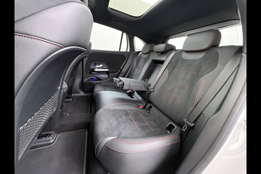 Mercedes-Benz EQA EQA 300 4MATIC AMG Line 71 kWh | Pano Carplay Winterpakket