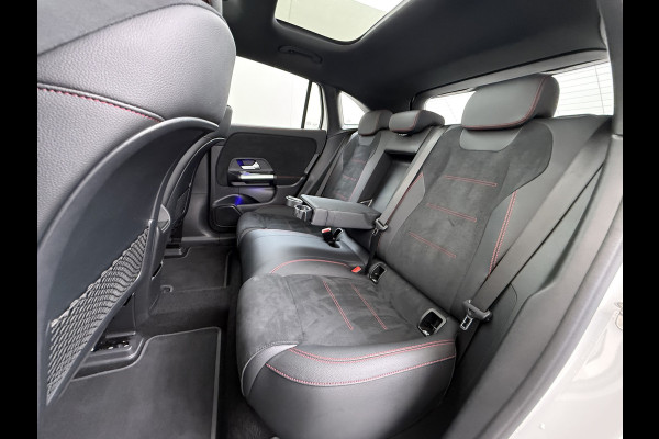 Mercedes-Benz EQA EQA 300 4MATIC AMG Line 71 kWh | Pano Carplay Winterpakket
