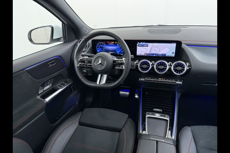 Mercedes-Benz EQA EQA 300 4MATIC AMG Line 71 kWh | Pano Carplay Winterpakket