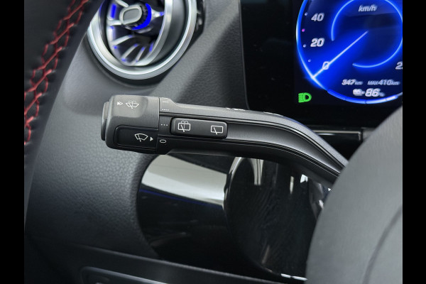 Mercedes-Benz EQA EQA 300 4MATIC AMG Line 71 kWh | Pano Carplay Winterpakket