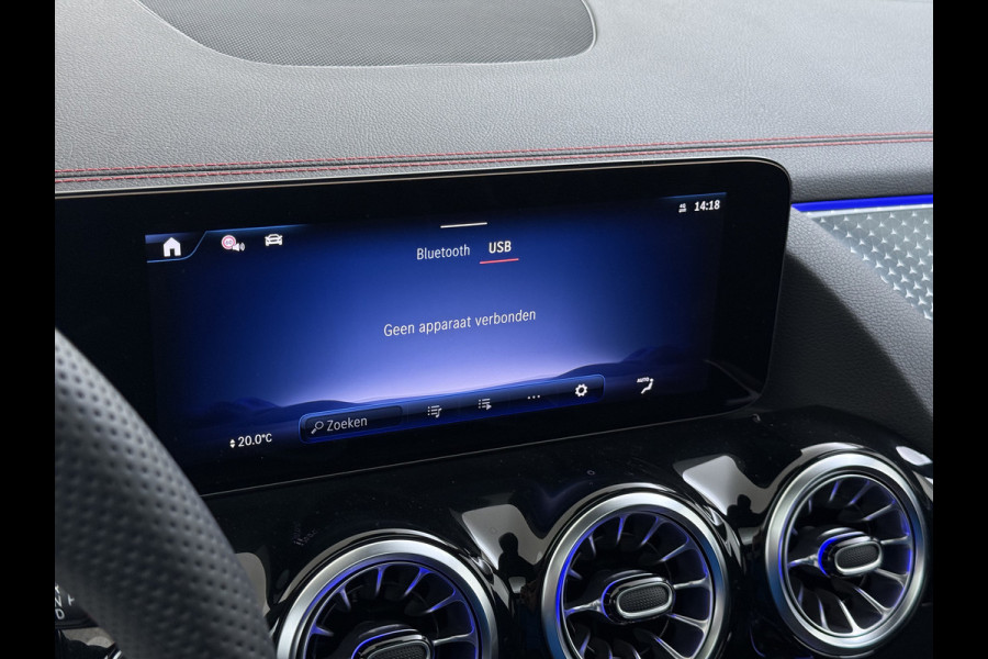Mercedes-Benz EQA EQA 300 4MATIC AMG Line 71 kWh | Pano Carplay Winterpakket