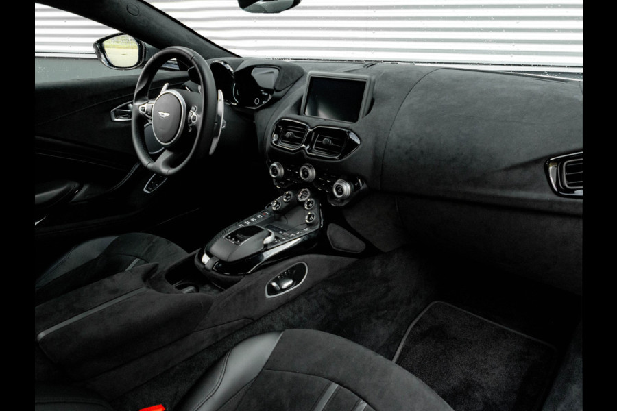 Aston Martin Vantage 4.0 V8 - 8.225km! - Dealer Maintenance