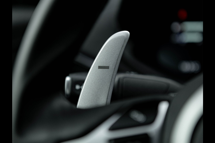 Aston Martin Vantage 4.0 V8 - 8.225km! - Dealer Maintenance