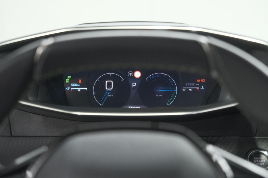Peugeot 2008 1.2 Hybrid 145 GT | 360 Camera | Adaptieve Cruise control | Dodehoekdetectie | Navigatie