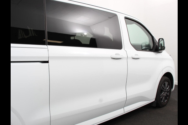 Ford E-Transit Custom 340 L2H1 Limited 65 kWh 8 persoons Automaat Cruise Control Airco Lichtmetalen Velgen