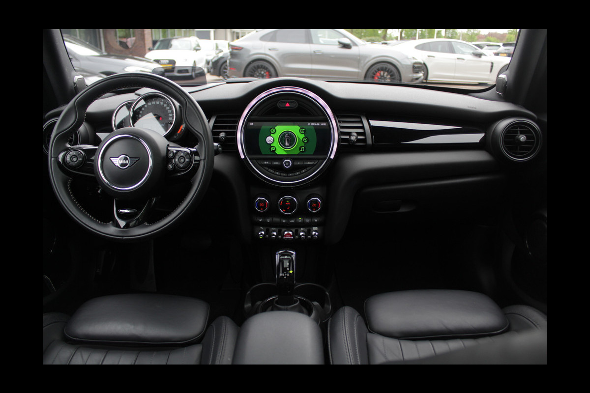 MINI Mini 1.5 Cooper 60 Years Edition / Panoramadak / Head-up / Leder / Harman Kardon / 17'' / Navigatie / DAB / Cruise Control