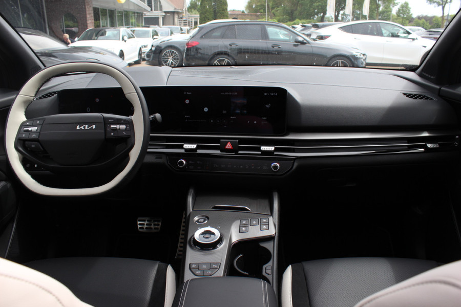Kia Sportage 1.6 T-GDi Plug-in Hybrid GT-PlusLine / 4.621 km! / Panoramadak / 360Camera / Head-up / Leder / Matrix LED / Keyless / 19'' / CarPlay / Harman Kardon / Stoelventilatie / Stoelverwarming 4x / Dodehoek / DAB / ACC