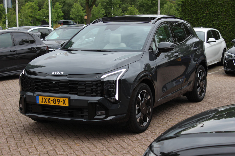 Kia Sportage 1.6 T-GDi Plug-in Hybrid GT-PlusLine / 4.621 km! / Panoramadak / 360Camera / Head-up / Leder / Matrix LED / Keyless / 19'' / CarPlay / Harman Kardon / Stoelventilatie / Stoelverwarming 4x / Dodehoek / DAB / ACC