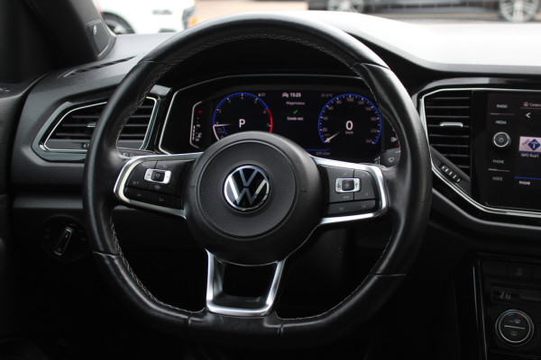 Volkswagen T-Roc 1.5 TSI Sport Business R / Camera / CarPlay / Virtual Cockpit / Sportstoelen / 18'' / LED / DAB / ACC