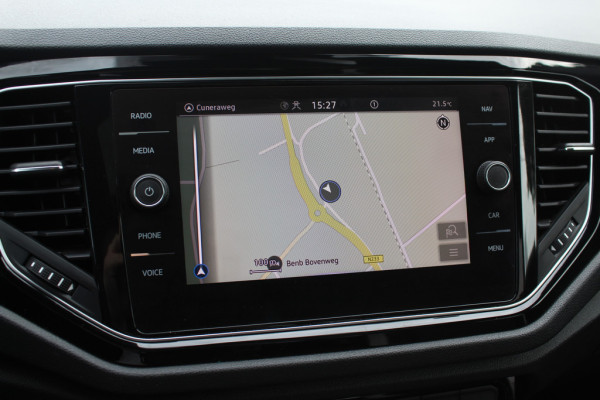 Volkswagen T-Roc 1.5 TSI Sport Business R / Camera / CarPlay / Virtual Cockpit / Sportstoelen / 18'' / LED / DAB / ACC