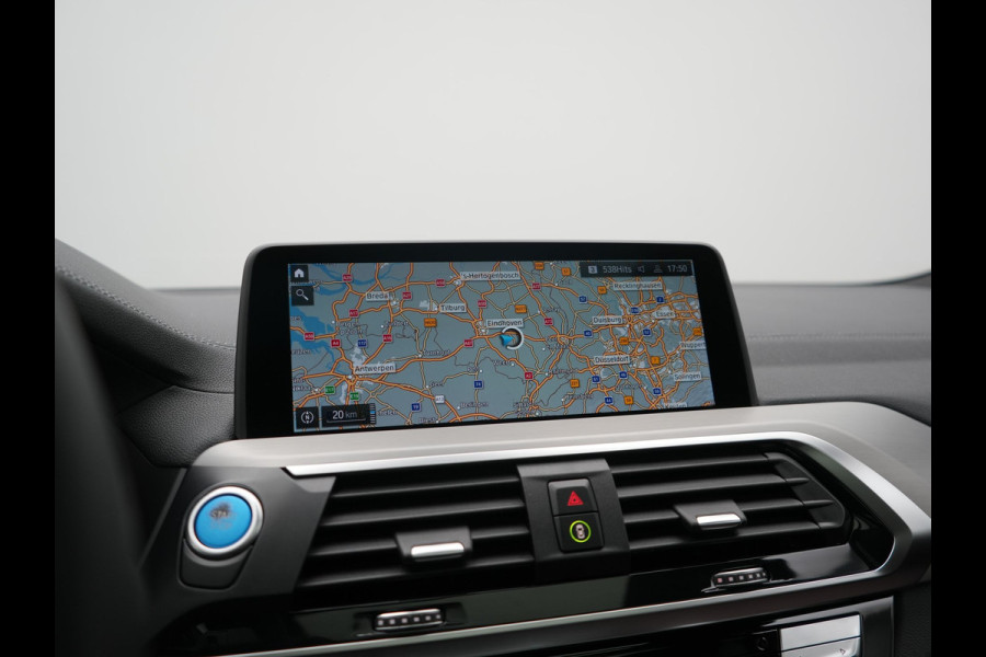 BMW iX3 High Executive 80 kWh 286pk Dealer O.H | Panodak | Head Up | Adaptive Cruise | 360 Camera | Harman / Kardon | Lederen Sportstoelen Memory & Verwarmd | Keyless | Apple Carplay | Blis | Sfeerverlichting | DAB | Navigatie | 20"L.M |