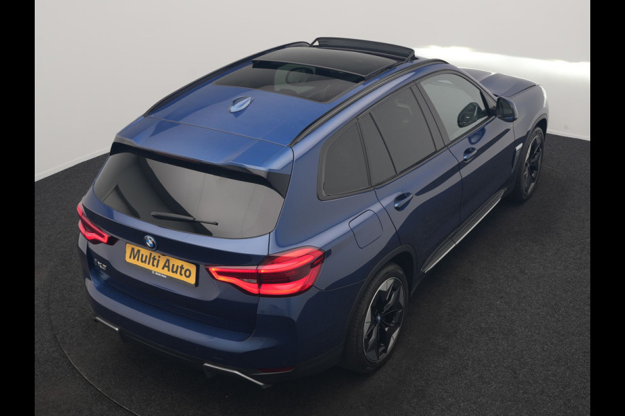 BMW iX3 High Executive 80 kWh 286pk Dealer O.H | Panodak | Head Up | Adaptive Cruise | 360 Camera | Harman / Kardon | Lederen Sportstoelen Memory & Verwarmd | Keyless | Apple Carplay | Blis | Sfeerverlichting | DAB | Navigatie | 20"L.M |