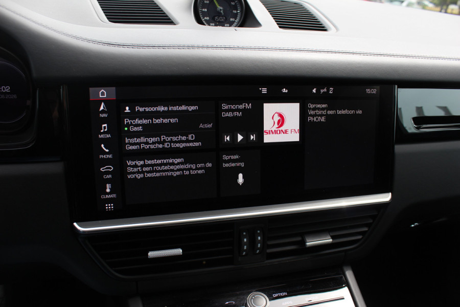 Porsche Cayenne 3.0 E-Hybrid / Panoramadak / Camera / Head-up / Leder / 21'' / Luchtvering / Bose / Sportuitlaat / Sportchrono / Stuur+Stoelverwamring / Dodehoek / DAB / ACC