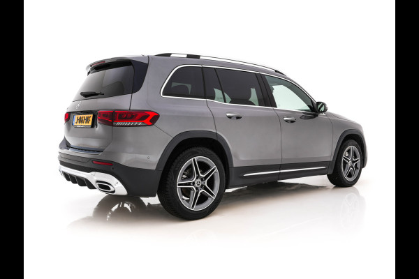 Mercedes-Benz Glb 200 Premium (INCL.BTW) Aut. *LEATHER-MICROFIBRE | FULL-LED | BLIND-SPOT | AMBIENT-LIGHT | WIDE-SCREEN-DIGICOCKPIT | HEATED-SPORTSEATS | CAMERA | KEYLESS | NAVI-FULLMAP | DAB+ | PRIVACY-GLASS | PDC | CRUI