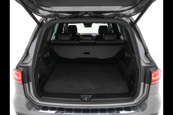 Mercedes-Benz Glb 200 Premium (INCL.BTW) Aut. *LEATHER-MICROFIBRE | FULL-LED | BLIND-SPOT | AMBIENT-LIGHT | WIDE-SCREEN-DIGICOCKPIT | HEATED-SPORTSEATS | CAMERA | KEYLESS | NAVI-FULLMAP | DAB+ | PRIVACY-GLASS | PDC | CRUI