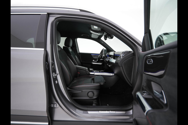 Mercedes-Benz Glb 200 Premium (INCL.BTW) Aut. *LEATHER-MICROFIBRE | FULL-LED | BLIND-SPOT | AMBIENT-LIGHT | WIDE-SCREEN-DIGICOCKPIT | HEATED-SPORTSEATS | CAMERA | KEYLESS | NAVI-FULLMAP | DAB+ | PRIVACY-GLASS | PDC | CRUI